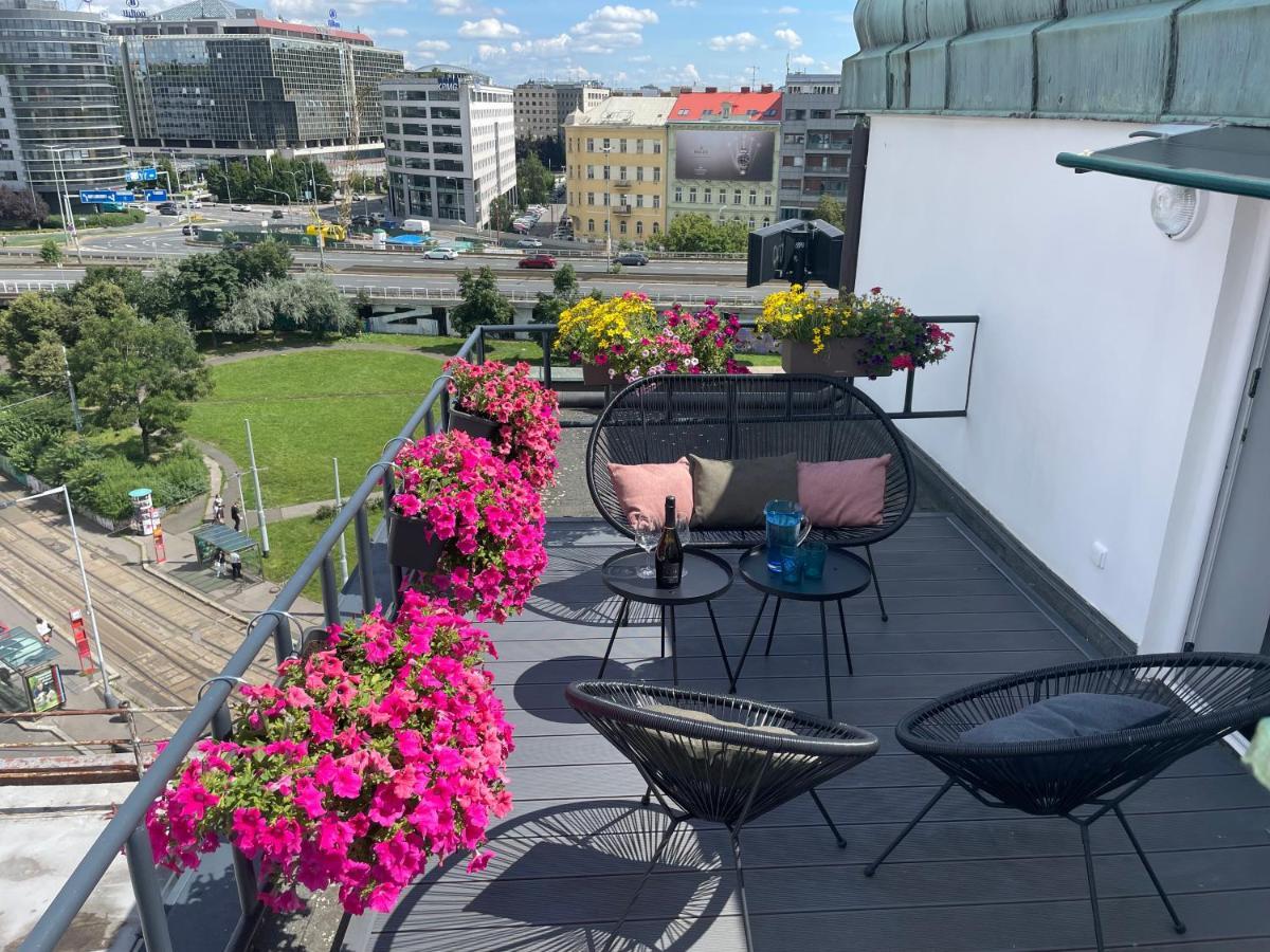 Rooftop Planet Prague Hotel — Photos 2
